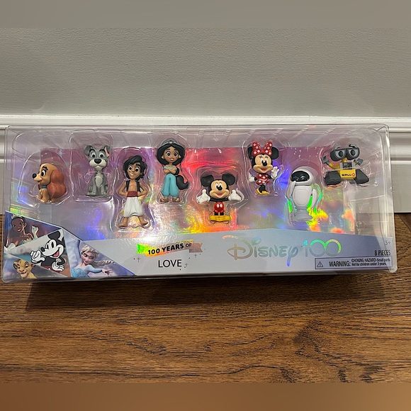 Disney 100 years of Love - 8 figure pack - Picture 1 of 3